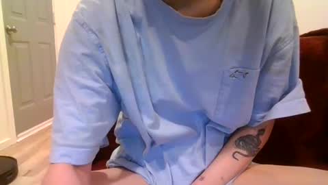 Snapshot of alliebearx chatting on 19, 2, 2025 alliebearx online show from 19, 2, 2025