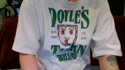 Snapshot of alliebearx chatting on 2, 3, 2025 alliebearx online show from 2, 3, 2025