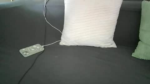 Snapshot of alliebearx chatting on 24, 6, 2026 alliebearx online show from 24, 6, 2026