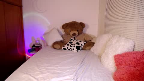 Snapshot of allierose_ chatting on 11, 2, 2025 Allie  online show from 11, 2, 2025