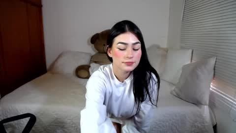 Snapshot of allierose_ chatting on 7, 3, 2025 Allie  online show from 7, 3, 2025