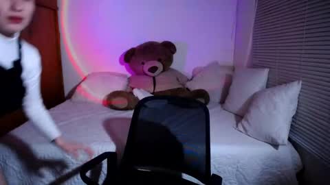 Snapshot of allierose_ chatting on 8, 3, 2025 Allie  online show from 8, 3, 2025