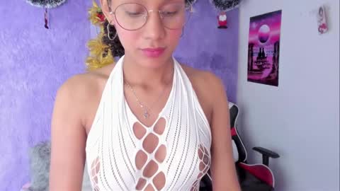 Snapshot of allis0n_ik chatting on 9, 12, 2024 ALLIS0N IK online show from 9, 12, 2024