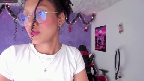 Snapshot of allis0n_ik chatting on 20, 12, 2024 ALLIS0N IK online show from 20, 12, 2024