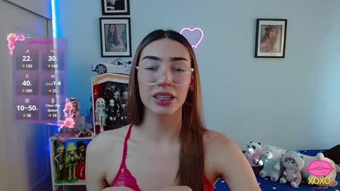 Snapshot of allisonblossom chatting on 11, 12, 2024 online show from 11, 12, 2024