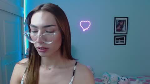 Snapshot of allisonblossom chatting on 26, 1, 2025 online show from 26, 1, 2025