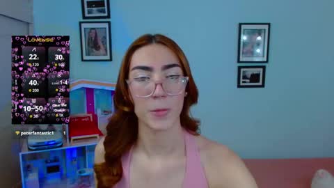 Snapshot of allisonblossom chatting on 10, 1, 2026 online show from 10, 1, 2026