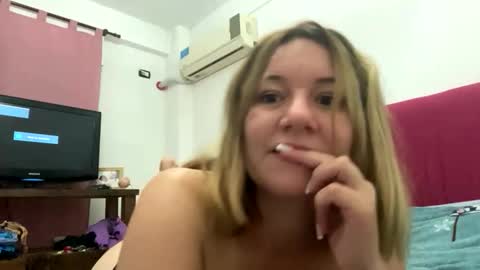 allisonlove2 online show from 13, 4, 2026