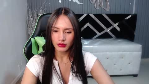 Snapshot of allisson_a chatting on 12, 12, 2024 Allisson online show from 12, 12, 2024
