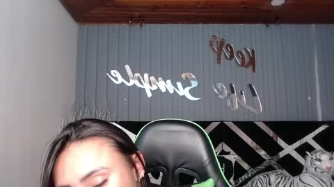 Snapshot of allisson_a chatting on 7, 2, 2025 Allisson online show from 7, 2, 2025
