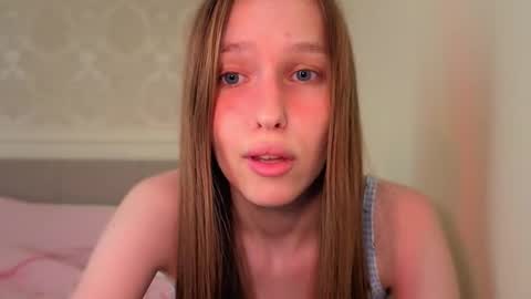 Snapshot of alllura chatting on 7, 3, 2026 Axi online show from 7, 3, 2026