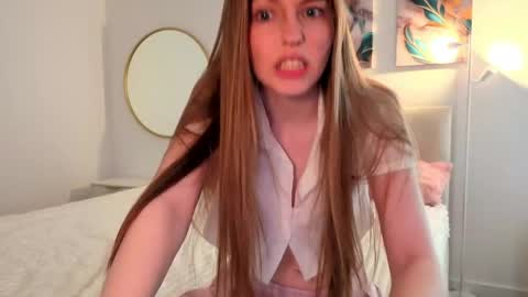Snapshot of alllura chatting on 11, 5, 2026 Axi online show from 11, 5, 2026
