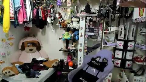 Snapshot of allsson_miller chatting on 12, 7, 2026 allsson_miller online show from 12, 7, 2026