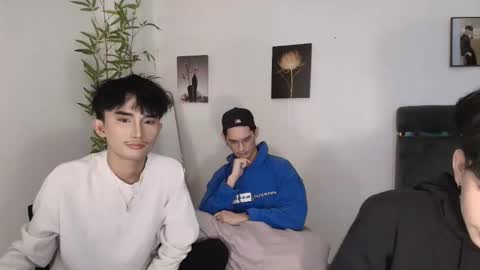 Snapshot of alluring_alpha chatting on 13, 5, 2026 kim and josh online show from 13, 5, 2026