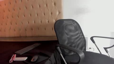 alluringangel01 online show from 15, 9, 2025