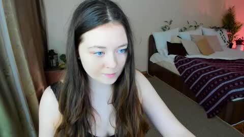 Snapshot of alluringeyess chatting on 7, 2, 2026 alluringeyess online show from 7, 2, 2026