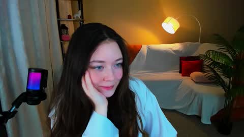 Snapshot of alluringeyess chatting on 19, 2, 2026 alluringeyess online show from 19, 2, 2026