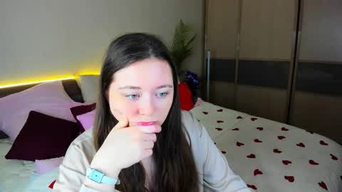 Snapshot of alluringeyess chatting on 15, 3, 2026 alluringeyess online show from 15, 3, 2026