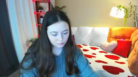 Snapshot of alluringeyess chatting on 14, 4, 2026 alluringeyess online show from 14, 4, 2026