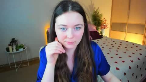 alluringeyess online show from 14, 5, 2026