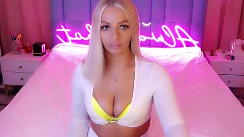 AlwaysHot online show from 2, 12, 2024