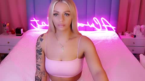 AlwaysHot online show from 16, 12, 2024