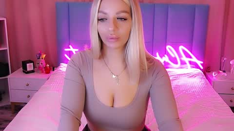 AlwaysHot online show from 18, 1, 2025