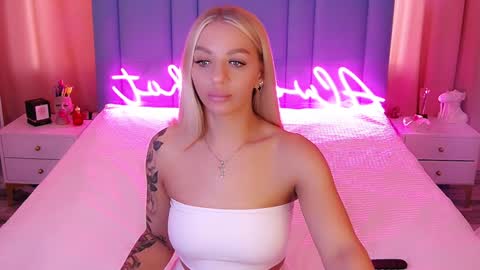 AlwaysHot online show from 2, 2, 2025