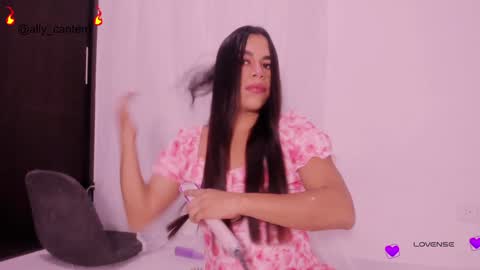 Snapshot of ally_cantero chatting on 1, 1, 2025 NEW VIDEOS IN MY PROFILE online show from 1, 1, 2025