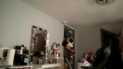 Snapshot of allyanalangel chatting on 2, 1, 2025 allyanalangel online show from 2, 1, 2025