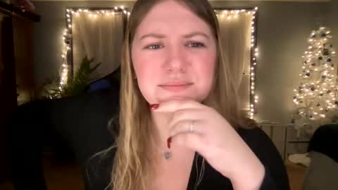 Snapshot of allyanalangel chatting on 3, 1, 2025 allyanalangel online show from 3, 1, 2025