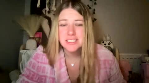 Snapshot of allyanalangel chatting on 9, 3, 2025 allyanalangel online show from 9, 3, 2025