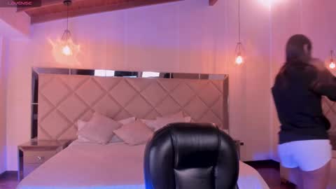 Snapshot of allyjensen chatting on 22, 9, 2025 Alisson online show from 22, 9, 2025