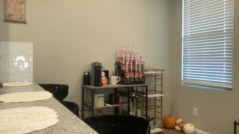 Ally Mae online show from 28, 10, 2025