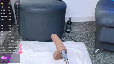 Snapshot of allymdo chatting on 4, 11, 2025 allymdo online show from 4, 11, 2025