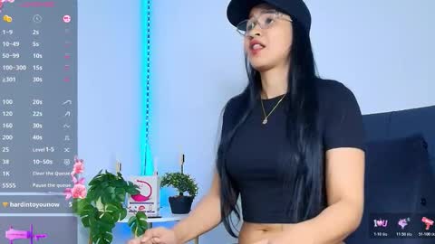 Snapshot of allymdo chatting on 7, 1, 2026 allymdo online show from 7, 1, 2026