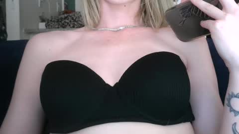 Ally Girl In Her Ally World online show from 13, 6, 2026