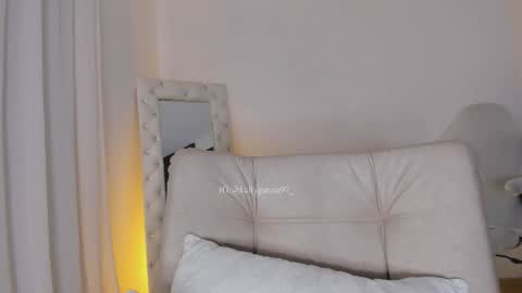 Kelly  online show from 9, 3, 2026