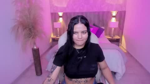 allyson_brownn online show from 15, 12, 2025