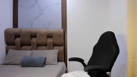 Snapshot of allyson_gh chatting on 12, 9, 2025 allyson_gh online show from 12, 9, 2025