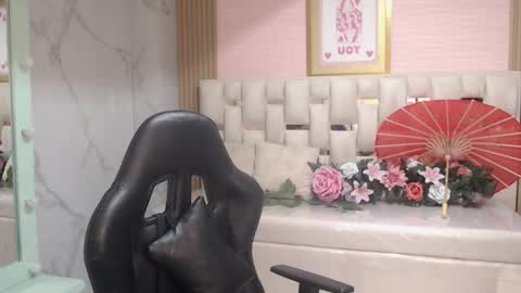 Allysa  online show from 11, 1, 2026