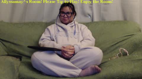 Allyssamay online show from 11, 1, 2025