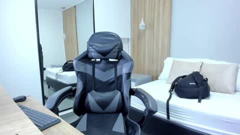 ALMA FENIX  online show from 14, 1, 2026