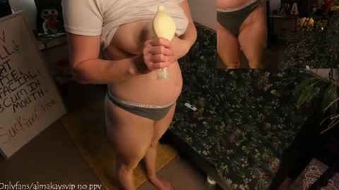 Snapshot of almakay01 chatting on 21, 2, 2026 Jean and nick online show from 21, 2, 2026