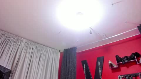 Santy online show from 9, 5, 2026