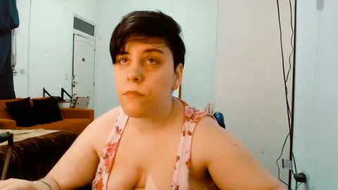 Almond online show from 7, 10, 2025