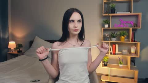 Alona online show from 6, 5, 2026
