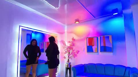 Alondra  online show from 9, 11, 2025