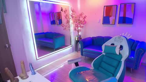 Alondra  online show from 6, 1, 2026