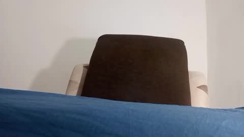 Snapshot of alotofcream chatting on 4, 1, 2025 alotofcream4u online show from 4, 1, 2025